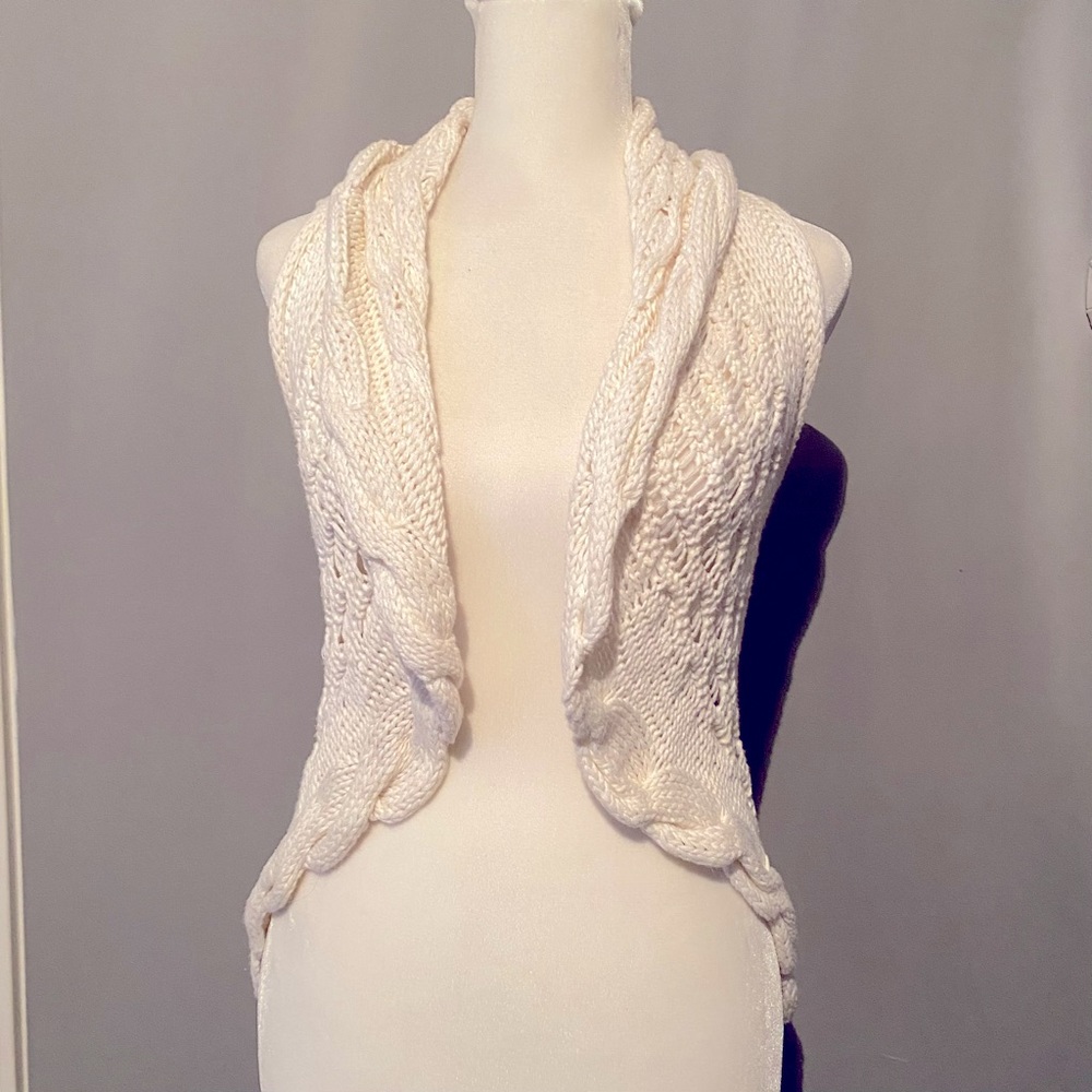 XXI - Crochet Vest